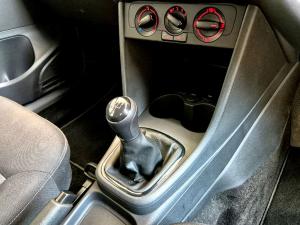 Volkswagen Polo Vivo hatch 1.4 Life - Image 12