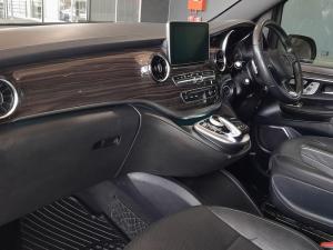 Mercedes-Benz V-Class V250d Avantgarde AMG Line - Image 13