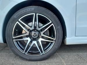 Mercedes-Benz V-Class V250d Avantgarde AMG Line - Image 3
