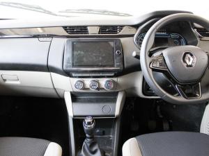 Renault Triber 1.0 Zen manual - Image 18