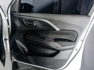 Suzuki Swift 1.2 GLX auto - Image 20