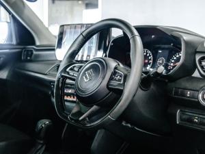 Suzuki Swift 1.2 GLX auto - Image 21