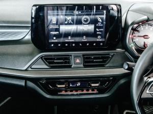 Suzuki Swift 1.2 GLX auto - Image 28