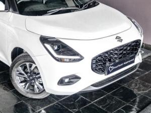 Suzuki Swift 1.2 GLX auto - Image 2