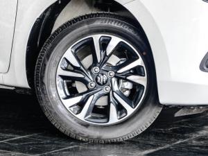 Suzuki Swift 1.2 GLX auto - Image 3
