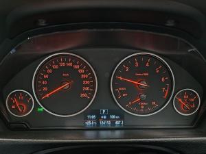 BMW 3 Series 318i auto - Image 19