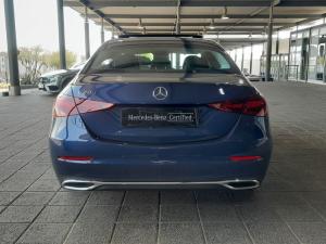 Mercedes-Benz C-Class C200 Avantgarde - Image 6