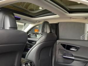 Mercedes-Benz C-Class C220d Avantgarde - Image 14
