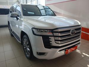 Toyota Land Cruiser 300 3.3D ZX - Image 1