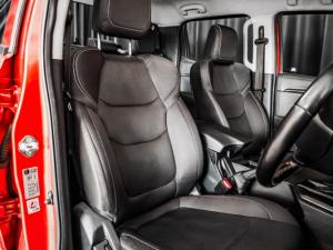 Isuzu D-Max 3.0TD double cab LS 4x4 auto - Image 10