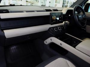 Land Rover Defender 110 D300 X-Dynamic HSE - Image 18