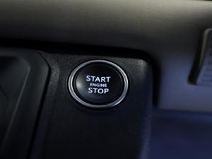 Land Rover Defender 110 D300 X-Dynamic HSE - Image 27