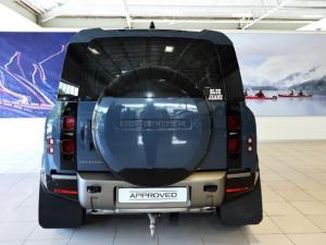 Land Rover Defender 110 D300 X-Dynamic HSE - Image 5