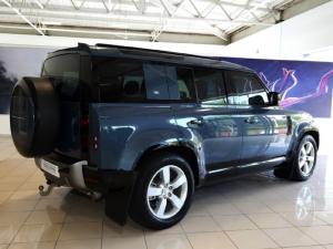 Land Rover Defender 110 D300 X-Dynamic HSE - Image 6