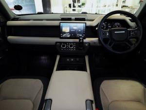 Land Rover Defender 110 D300 X-Dynamic HSE - Image 9