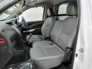 Nissan Navara 2.5DDTi single cab XE - Image 7