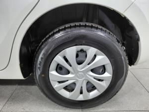 Suzuki Swift 1.2 GL manual - Image 15