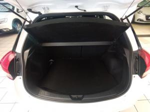 Toyota Yaris 1.5 Xs - Image 5