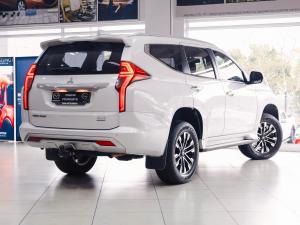 Mitsubishi Pajero Sport 2.4DI-D 4x4 - Image 12