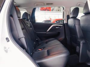 Mitsubishi Pajero Sport 2.4DI-D 4x4 - Image 17