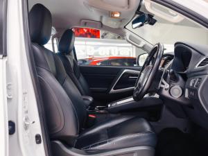 Mitsubishi Pajero Sport 2.4DI-D 4x4 - Image 20