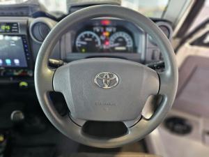Toyota Land Cruiser 79 4.5D-4D V8 double cab LX - Image 10