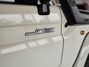 Toyota Land Cruiser 79 4.5D-4D V8 double cab LX - Image 6
