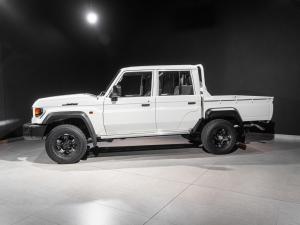Toyota Land Cruiser 79 2.8GD-6 double cab - Image 11