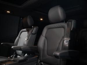 Mercedes-Benz V-Class V300d Exclusive - Image 9