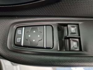 Renault Clio IV 900T Authentique 5-Door - Image 18