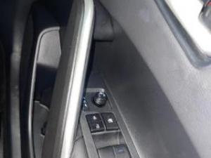 Toyota Corolla Cross 1.8 Xi - Image 16