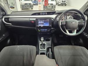 Toyota Hilux 2.8GD-6 double cab Raider auto - Image 6