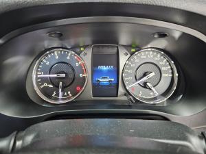 Toyota Hilux 2.8GD-6 double cab Raider auto - Image 9