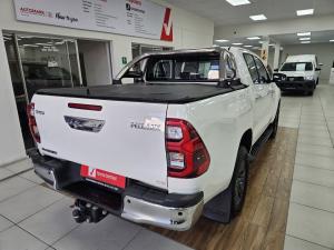 Toyota Hilux 2.8GD-6 double cab Raider auto - Image 2