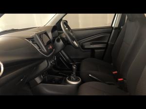 Toyota Vitz 1.0 XR manual - Image 7