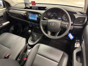 Toyota Hilux 2.4GD single cab S (aircon) - Image 6