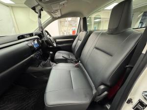 Toyota Hilux 2.4GD single cab S (aircon) - Image 7