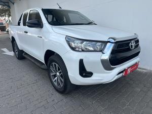 Toyota Hilux 2.4GD-6 Xtra cab Raider manual - Image 1