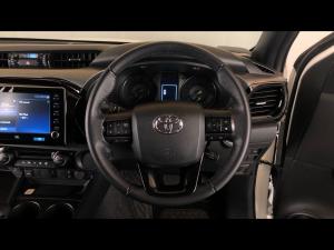 Toyota Hilux 2.8GD-6 48V double cab Legend - Image 8