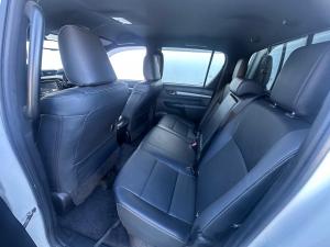 Toyota Hilux 2.8GD-6 double cab Legend manual - Image 16