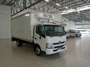 Hino Hino 300 814 LWBChassis Cab - Image 1
