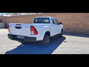 Toyota Hilux 2.4GD-6 Xtra cab Raider manual - Image 2