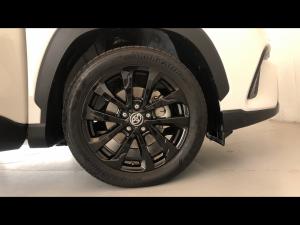 Toyota Corolla Cross 1.8 Hybrid GR-Sport - Image 17