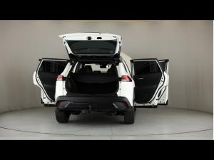 Toyota Corolla Cross 1.8 Hybrid GR-Sport - Image 24