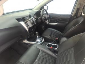 Nissan Navara 2.5DDTi double cab LE Plus 4x4 - Image 7