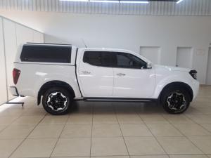 Nissan Navara 2.5DDTi double cab LE Plus 4x4 - Image 3