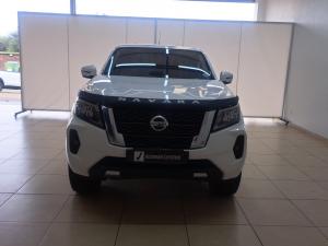 Nissan Navara 2.5DDTi double cab LE Plus 4x4 - Image 4