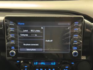 Toyota Hilux 2.8GD-6 double cab Raider auto - Image 12