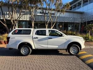 Isuzu D-Max 1.9TD double cab L 4x4 manual - Image 3