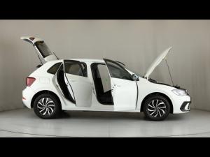 Volkswagen Polo hatch 1.0TSI - Image 17